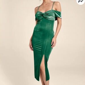 VENUS Green Ruched Off Shoulder Sleeved Dress w/ Slit Size M